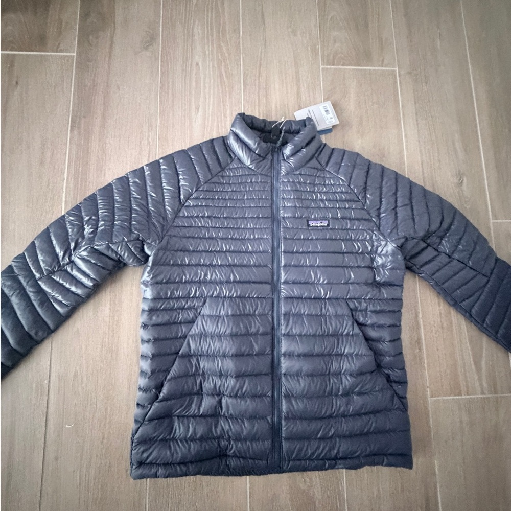 NWT Men’s Patagonia Alplight Down Jacket in Smolder Blue-L